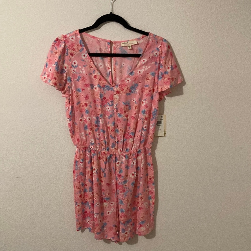 Bebop Juniors Small Pink floral Ruffled sleeves Button V-neck romper 100% Rayon
